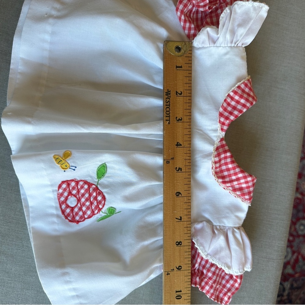 Rare Vintage girls Newborn Whinnie the Pooh embroidered dress - Picture 3 of 4